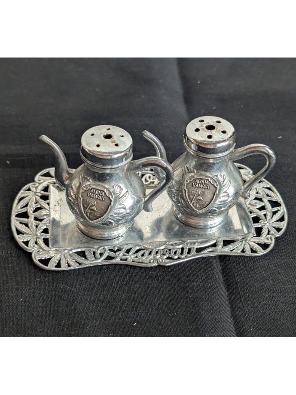 Vintage Mini Teapot Salt and Pepper Shakers Aloha Hawaii